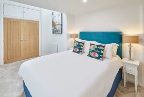 The Townhouse, Whitby - Host & Stay
