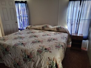 Master King bed
