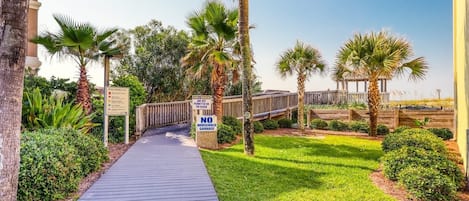 walkway to the beach