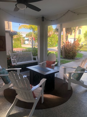 Propane fire pit and chairs to enjoy the Manasota nights or an additional table