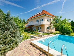 Nuage, Ciel, Bâtiment, Plante, Propriété, L'Eau, Bleu Azur, Maison, Architecture, Arbre