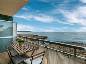 Nuage, L'Eau, Ciel, Propriété, Bleu Azur, Bois, Bâtiment, Ombre, Horizon, Immobilier