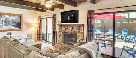 Pinetop Vacation Rental | 3BR | 2BA | 1 Story | Free WiFi