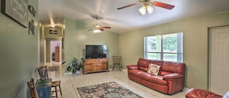 Clewiston Vacation Rental | 4BR | 2.5BA | Step-Free Access | 2,300 Sq Ft