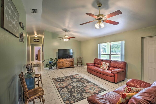 Clewiston Vacation Rental | 4BR | 2.5BA | Step-Free Access | 2,300 Sq Ft