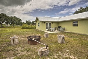 Fire Pit | Furnished Patio