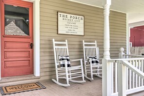 Shared Front Porch