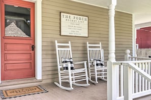 Shared Front Porch