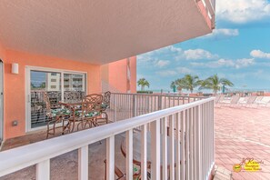 JC Resorts - Vacation Rental - Beach Cottages I 111 - Indian Shores - Patio View 2