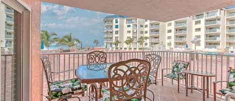 JC Resorts - Vacation Rental - Beach Cottages I 111 - Indian Shores - Patio View