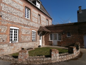 MAISON AVEC JARDIN