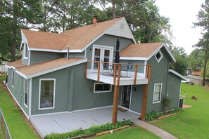 Upstairs porch 