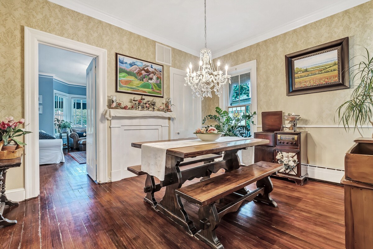 Manasquan Seashore Victorian- Best street in town! FULL SUMMER ’24 AVAILABLE!