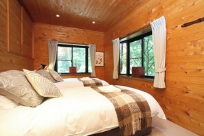Bedroom 1 - 2 single beds