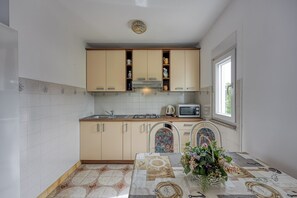 Kitchen and dining area