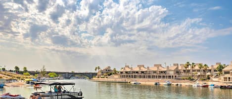 Lake Havasu Condo Vacation Rental | 2BD | 2BA | 1,175 Sq Ft | Step-Free Entry