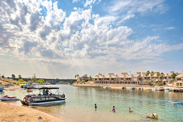 Lake Havasu Condo Vacation Rental | 2BD | 2BA | 1,175 Sq Ft | Stairs Required
