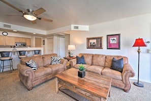 Living Room | Single-Story Condo | Free WiFi