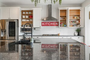 Private kitchen