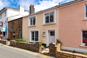 Beach Front House, Direct Beach Access, Spectacular Sea Views