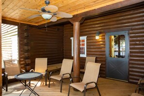 Screened in patio