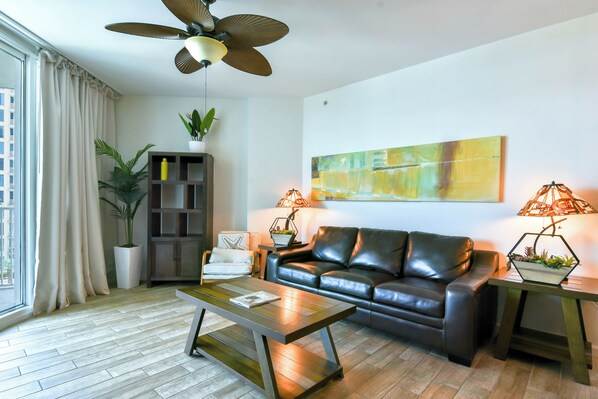 The Palms 1511- Living Area