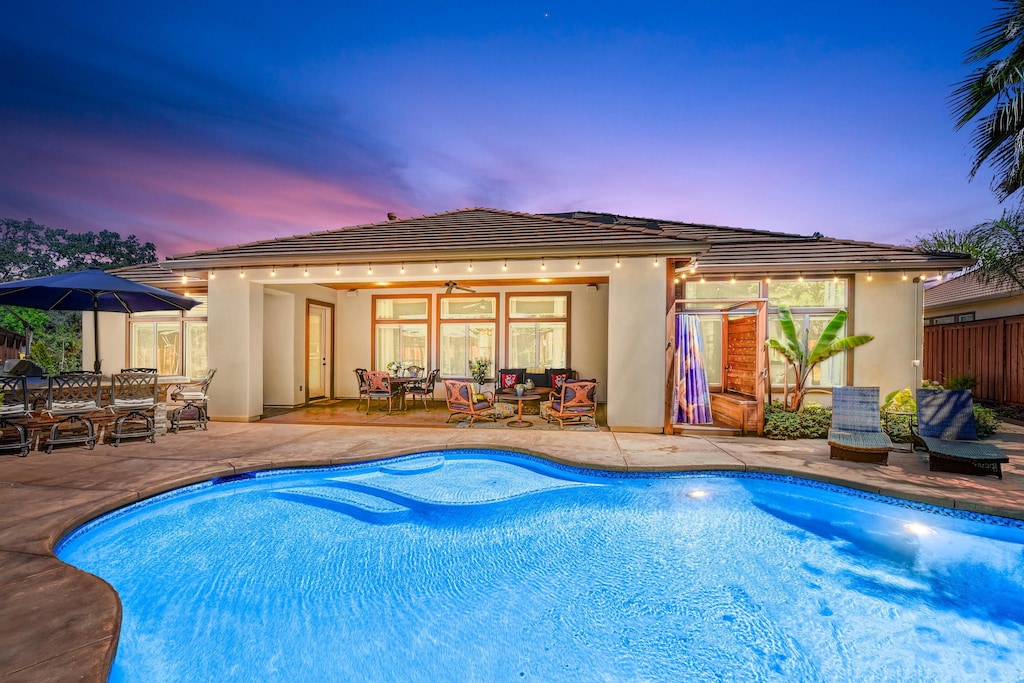 3,000sqft oasis with pool and spa!!! Great location!!! - Roseville