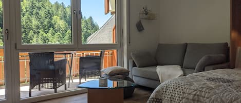 Ferienwohnung SonnenStrahl, 40qm, Balkon, 1 Wohn-/Schlafzimmer, max. 4 Personen