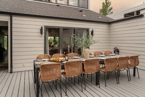 Al fresco dining!