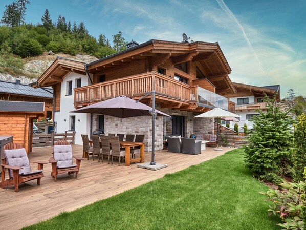 Extérieur maison de vacances [été]