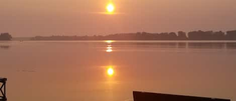 View of the beautiful sunrise off our Pieradise Pier 