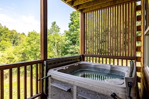Bain à remous extérieur