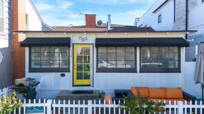36-web-or-mls-118-emerald-ave