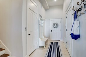 Entry Foyer 