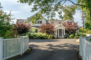 Welcome to Brooklin House from the driveway - white fence with gate option