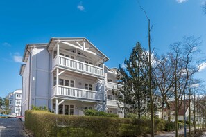 Die Residenz Prorer Wiek am Kurpark und in 2. Reihe zum Strand in Binz