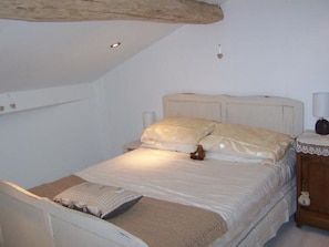 Bedroom with double bed