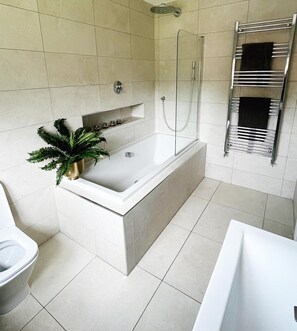 Ensuite bathroom