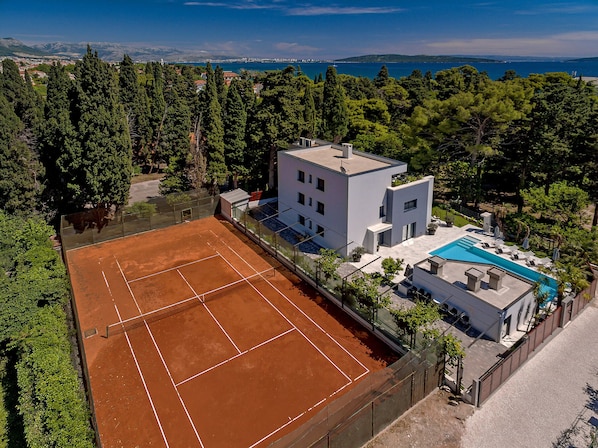 Sport court