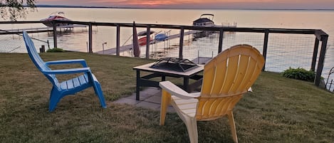 Close out each night with this amazing view around the firepit.