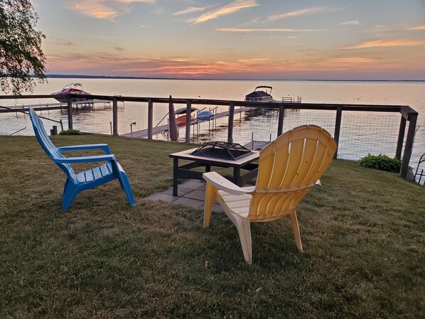 Close out each night with this amazing view around the firepit.