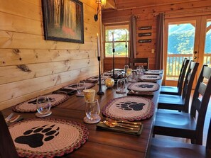 Dine overlooking the Smoky Mountains.