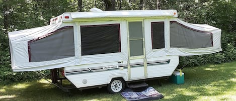 rent this pop up camper 4 your stay. 