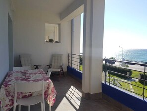 Veranda coperta vista mare