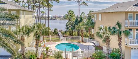 Small, quiet community of townhomes on Oyster Lake