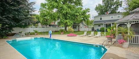 36' in-ground pool and private backyard oasis!