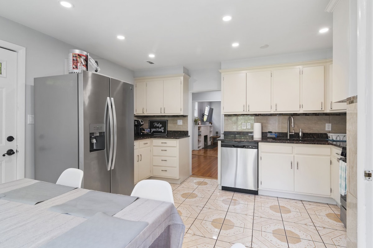 3Bd House Walk to DC Metro