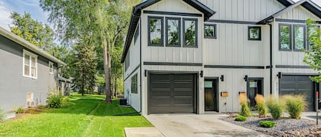 Downtown Townhome view from the sidewalk