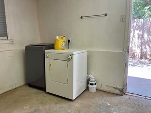 [Storage building] Small capacity washer and dryer. Water is from outside faucet