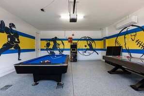 Spielezimmer